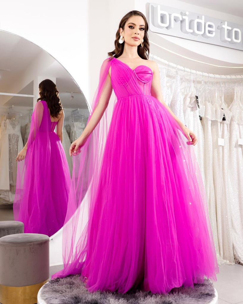 Vestido línea A de tul un solo hombro (S)