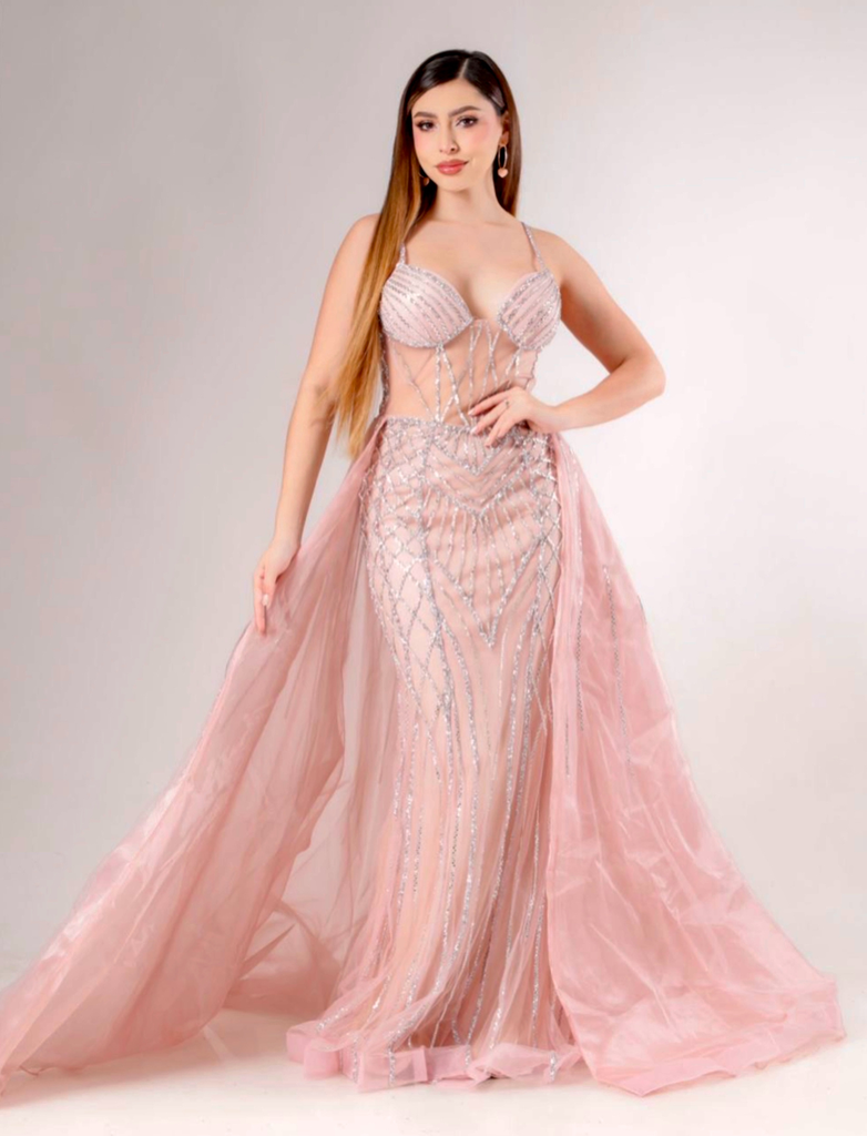 Vestido ajustado con cuentas de cristal con cauda (4)